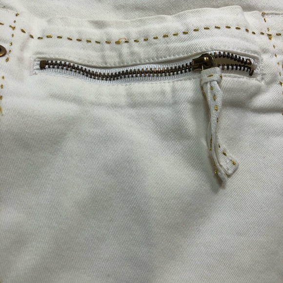 Simon Chang White Denim Jeans with Gold accents Size 18 - Picture 3 of 15